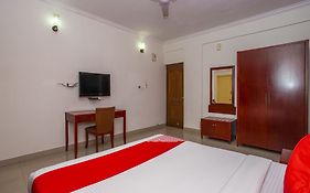 Oyo 23360 White Bricks Inn